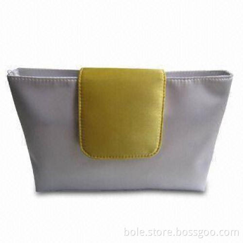 Satin Cosmetic Bag, Made of Satin Material, Zipper Closure, Sized 21.5 x 7 x 15cm